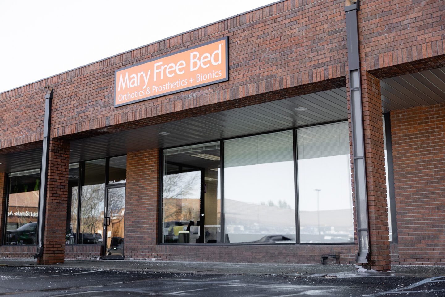 Flint location Orthotics & Prosthetics + Bionics