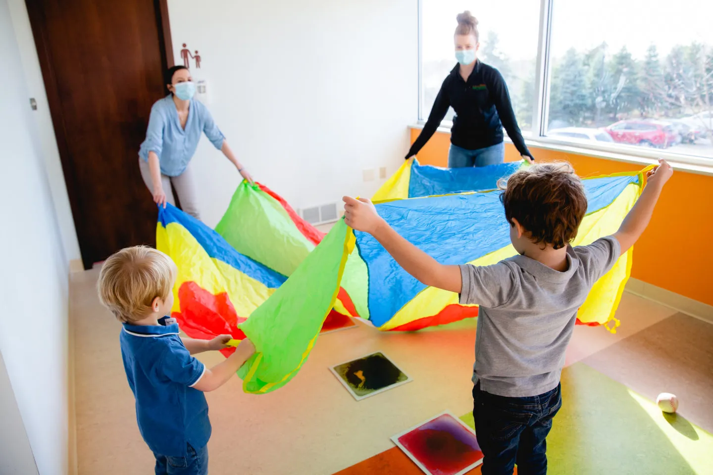 outpatient_program_kids_autism_program_stacey_laturno_with_kids_nov_2020-2561-1440x960