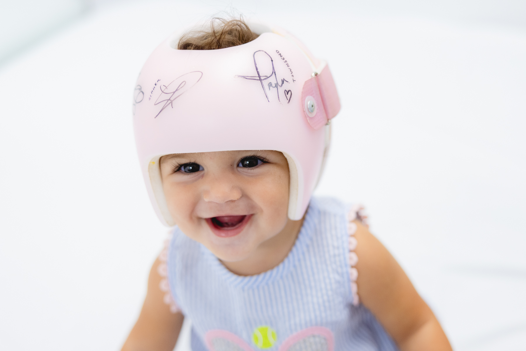 opb_stella_wagley_cranial_remolding_helmet_from_us_open_09_05_2025-4746 (1)