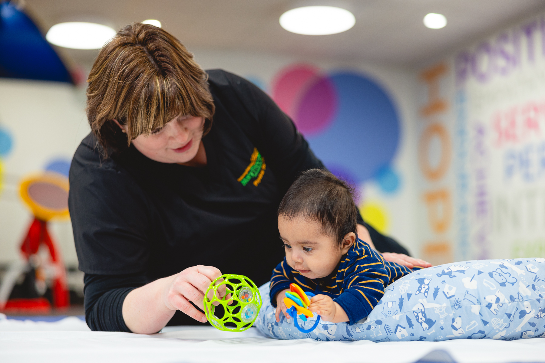 tummy_time_photos_outpatient_peds_with_kate_rustem_dec_2023-1083