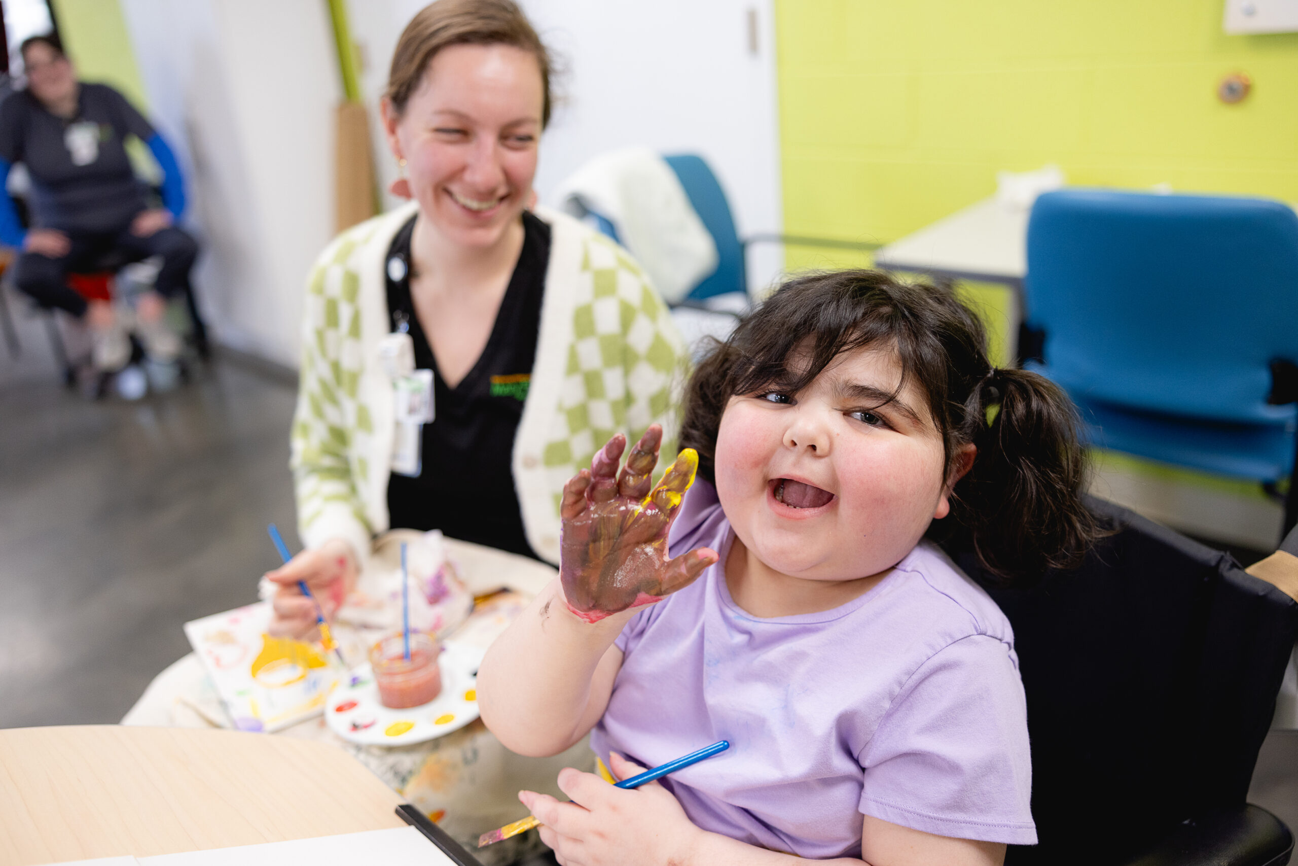 lucy_plont_ortho_peds_music_art_therapy_with_libby_and_bailey_march_2024-1102-2