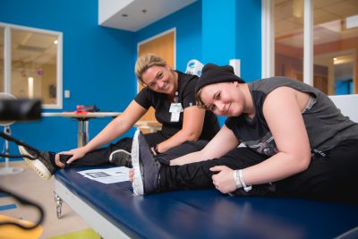 Teen tackles rehabilitation from serious illness with self-motivation and her Mary Free Bed team 1 Patients Samantha Beckhorn PED 0167 e1536087647980