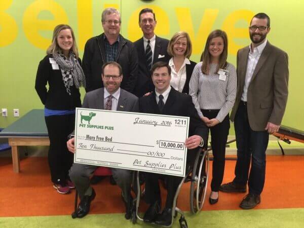 Mary Free Bed alumnus Chad Bush offers support to pediatric program 28 Pet Supplies Plus Donation to Mary Free Bed Rehabilitation Hospital e1453915973808