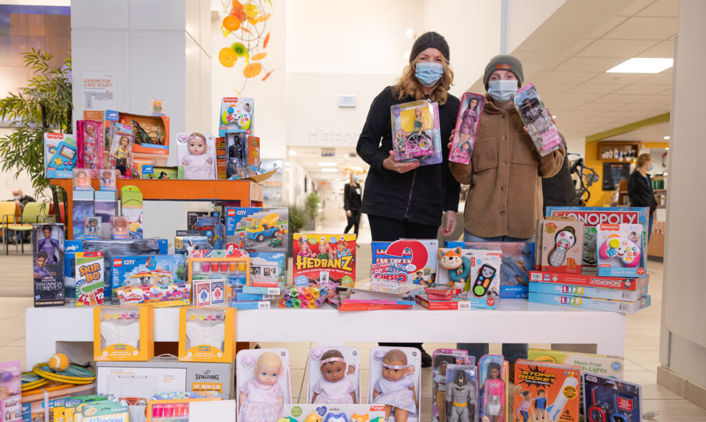 Acts of Kindness: Brooklyn Zylstra Gives Back in a Big Way 20 brooklyn project give peds toy donation foundation dec 2022 9712 3